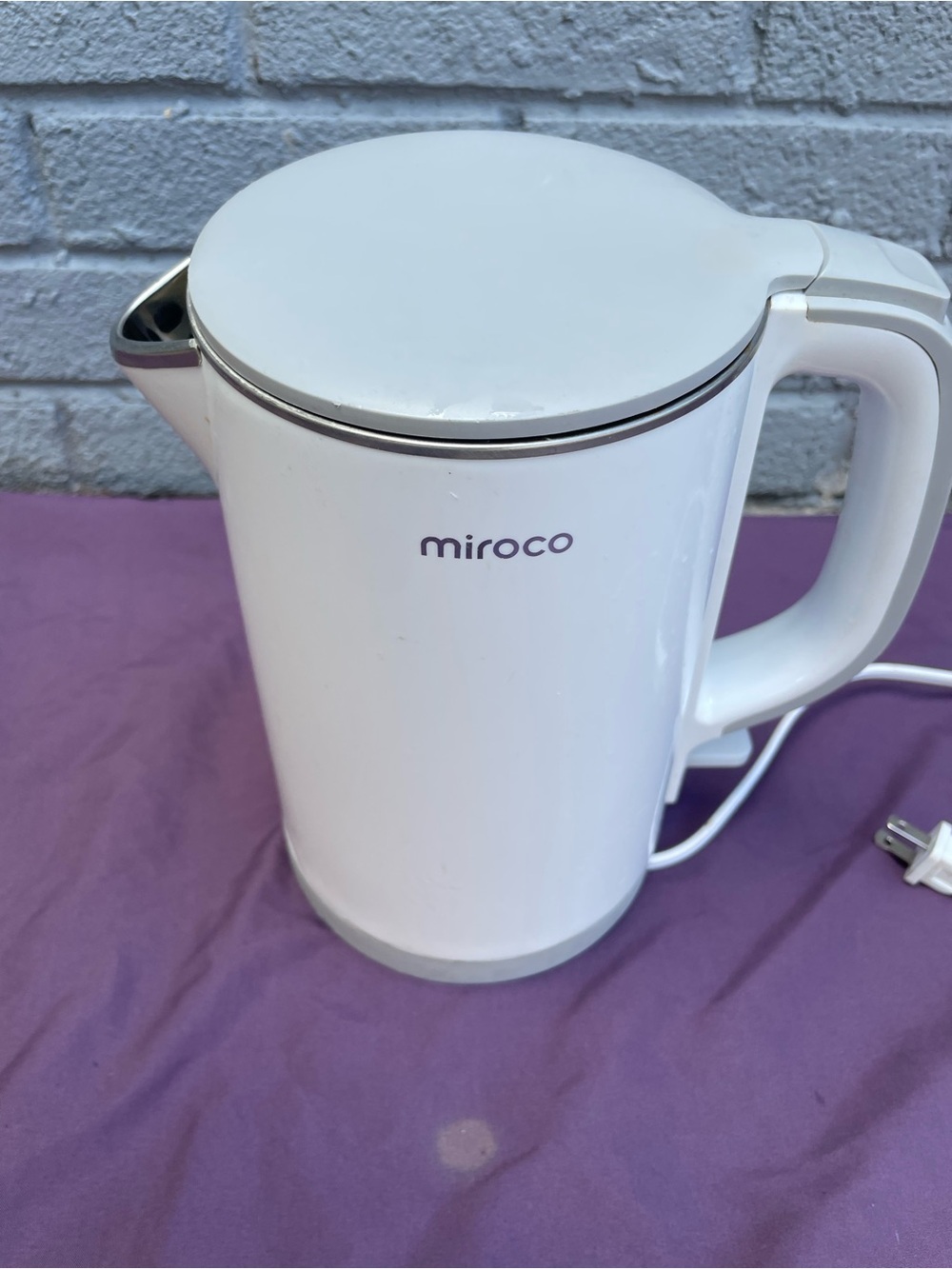 Miroco White Electric Kettle - Sleek Home Kitchen Heater